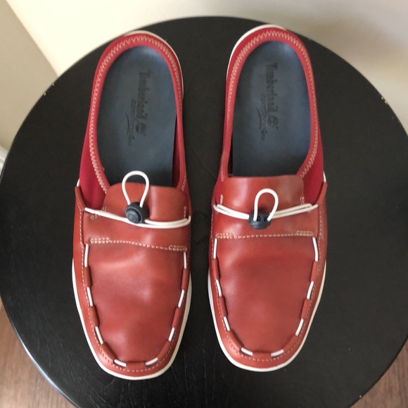 Timberline comforia red boat shoe style loafer with toggle detail - Picture 2 of 13